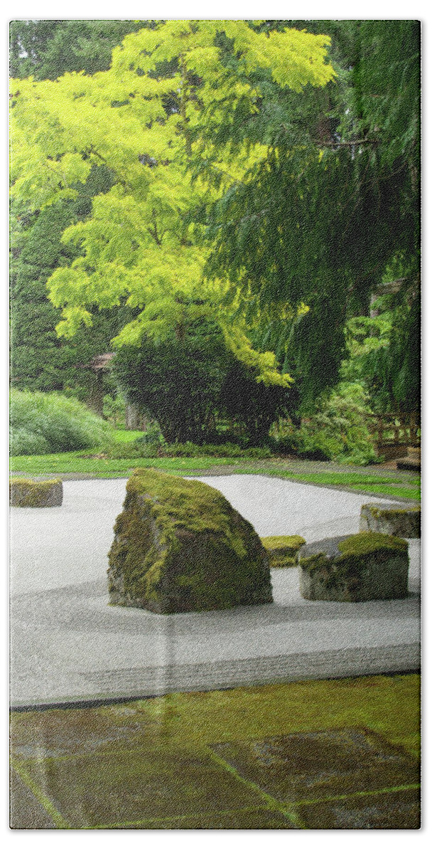 Seattle Bath Towel featuring the photograph Zen Garden by Grey Coopre