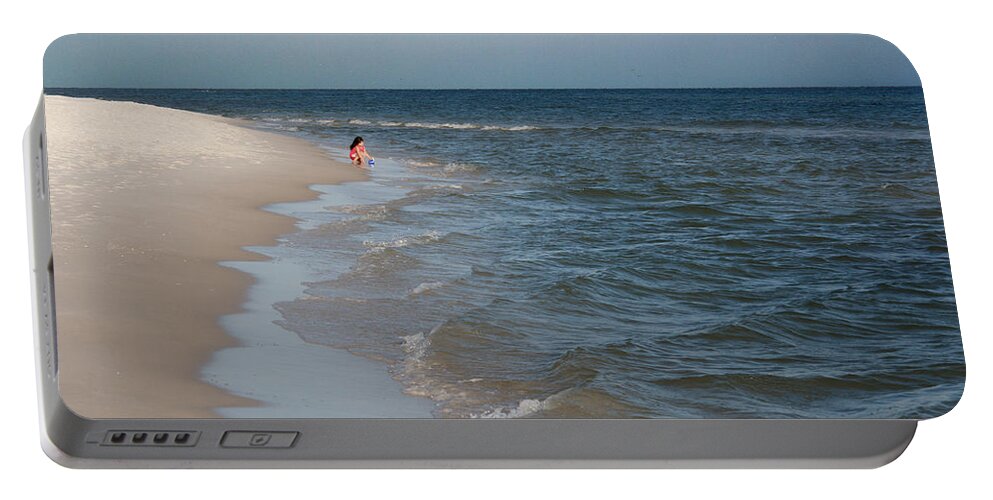 Beach Portable Battery Charger featuring the photograph Best Day Ever by Kathy Bassett