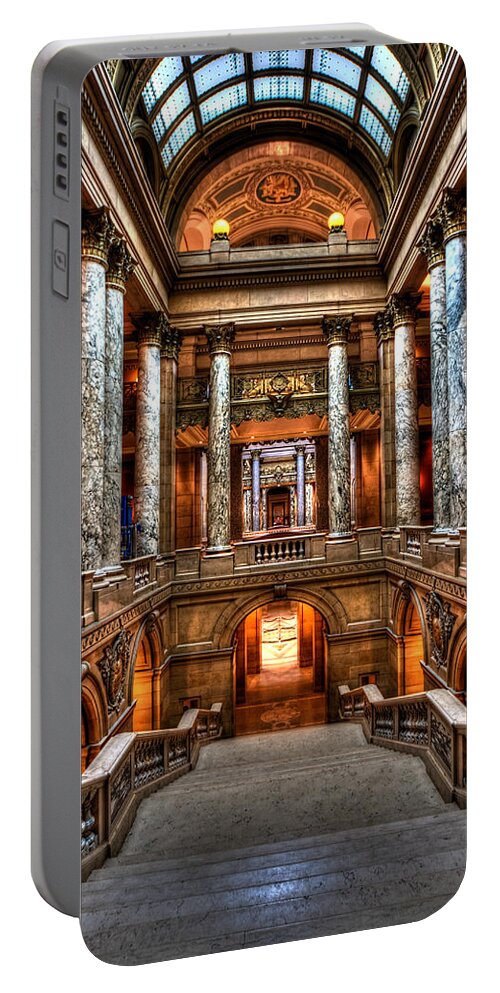 Minnesota State Capitol Portable Battery Charger featuring the photograph Minnesota State Capitol St Paul #1 by Amanda Stadther