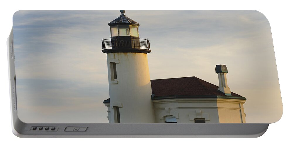 Bandon Portable Battery Charger featuring the photograph Coquille River Lighthouse by John Shaw