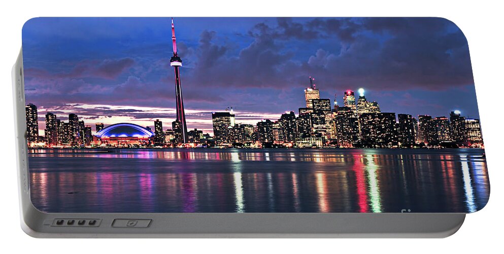 Toronto Portable Battery Charger featuring the photograph Toronto skyline 4 by Elena Elisseeva