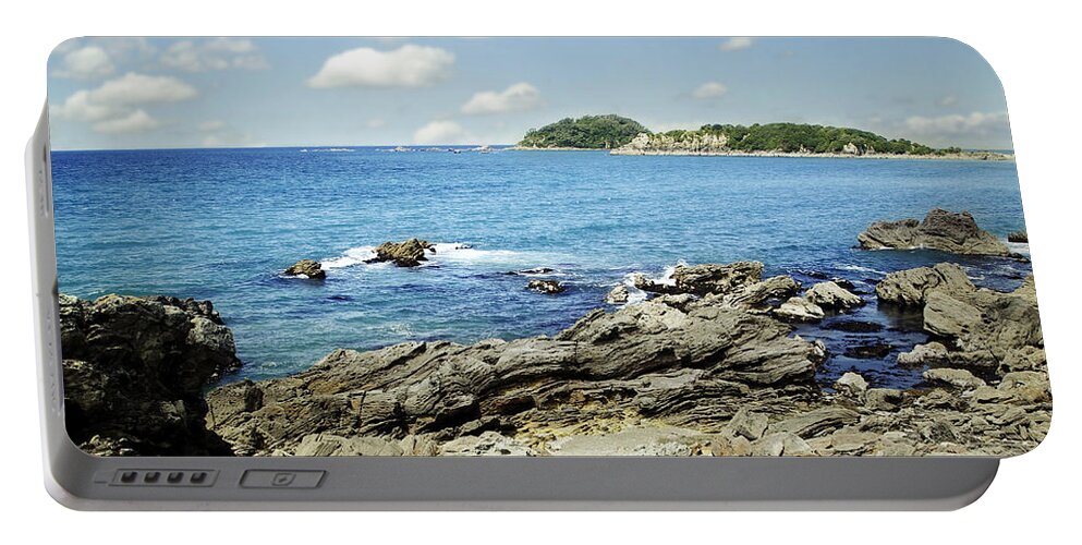 Beautiful Portable Battery Charger featuring the photograph New Zealand #30 by Les Cunliffe