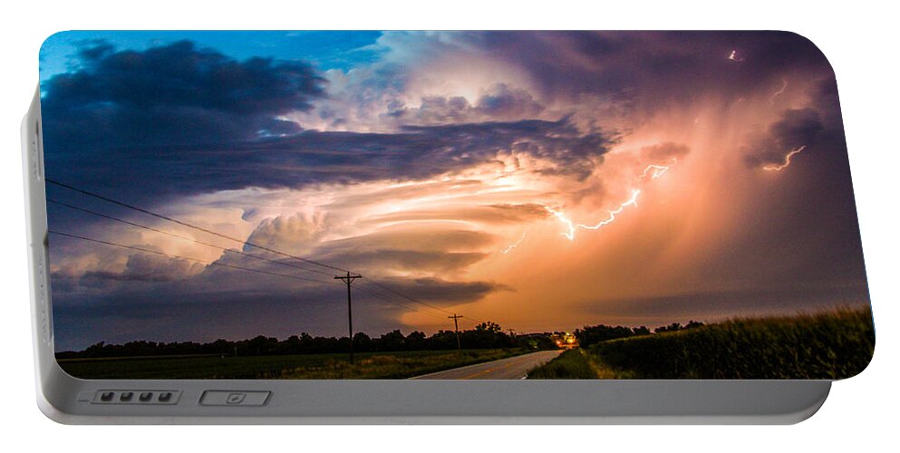 Stormscape Portable Battery Charger featuring the photograph Wicked Good Nebraska Supercell #9 by NebraskaSC