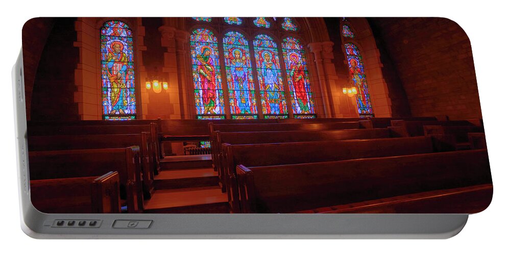 Mn Church Portable Battery Charger featuring the photograph Hennepin Avenue Methodist Church #12 by Amanda Stadther
