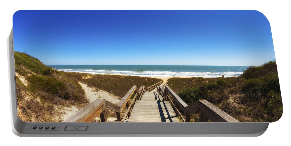 Atlantic Ocean Portable Battery Charger featuring the photograph Ponte Vedra Beach by Raul Rodriguez