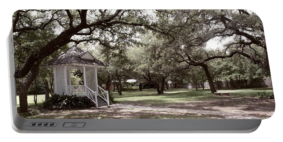 Austin Texas Portable Battery Charger featuring the photograph Austin Texas Southern Garden - Luther Fine Art by Luther Fine Art