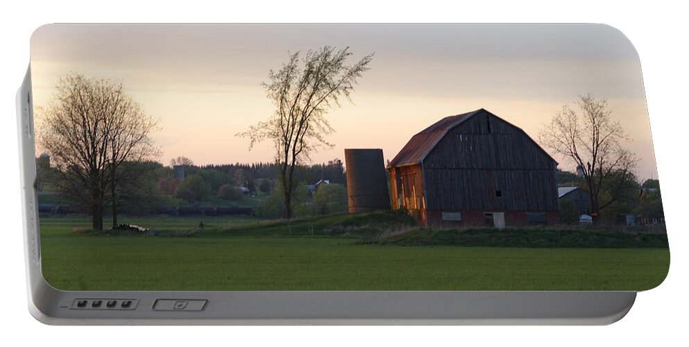 Sunset Portable Battery Charger featuring the photograph Barn at Dusk by David Porteus