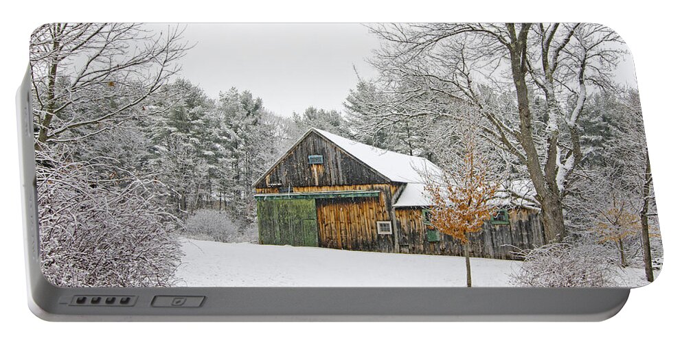 Barn Portable Battery Charger featuring the photograph Barn in Winter by Donna Doherty