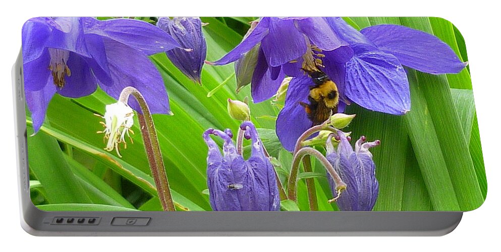 Floral Portable Battery Charger featuring the photograph BEE My BELLE by Lingfai Leung