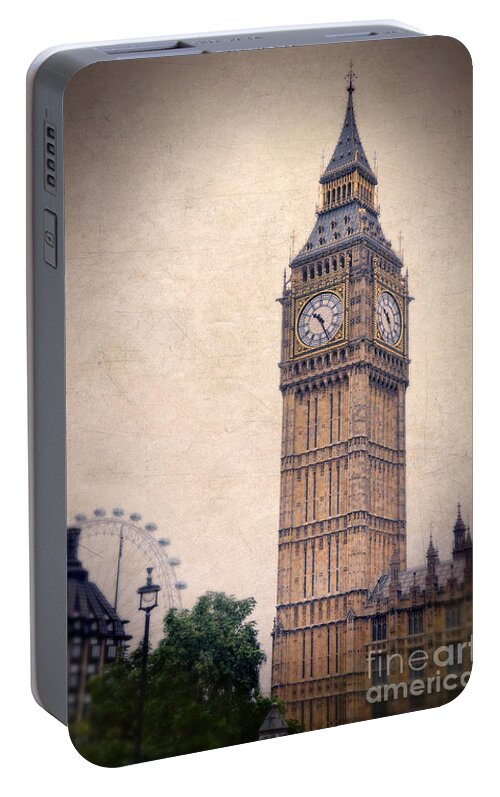 London Portable Battery Charger featuring the photograph Big Ben in London by Jill Battaglia