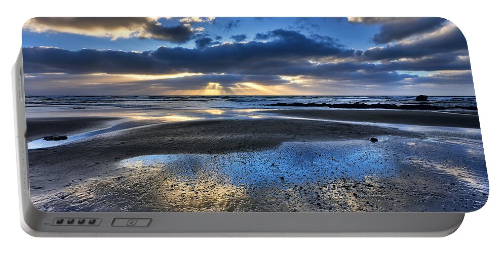 Morro Bay Portable Battery Charger featuring the photograph Bue Sky Reflections by Beth Sargent