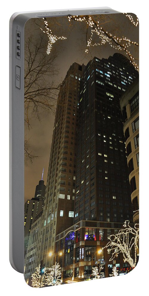 Chicago Portable Battery Charger featuring the photograph Chicago Night Life by Verana Stark