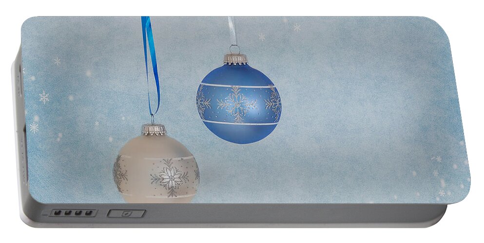 Christmas Card Art Portable Battery Charger featuring the photograph Christmas Elegance by Kim Hojnacki