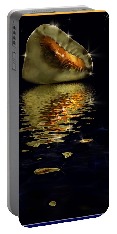 Conch Portable Battery Charger featuring the photograph Conch sparkling with reflection by Peter V Quenter