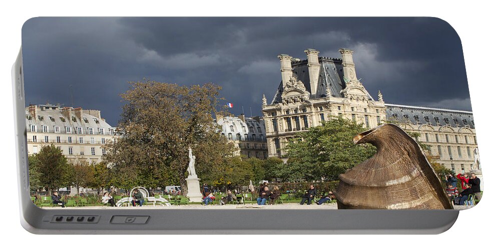 Paris Portable Battery Charger featuring the photograph Coquillage by Donato Iannuzzi