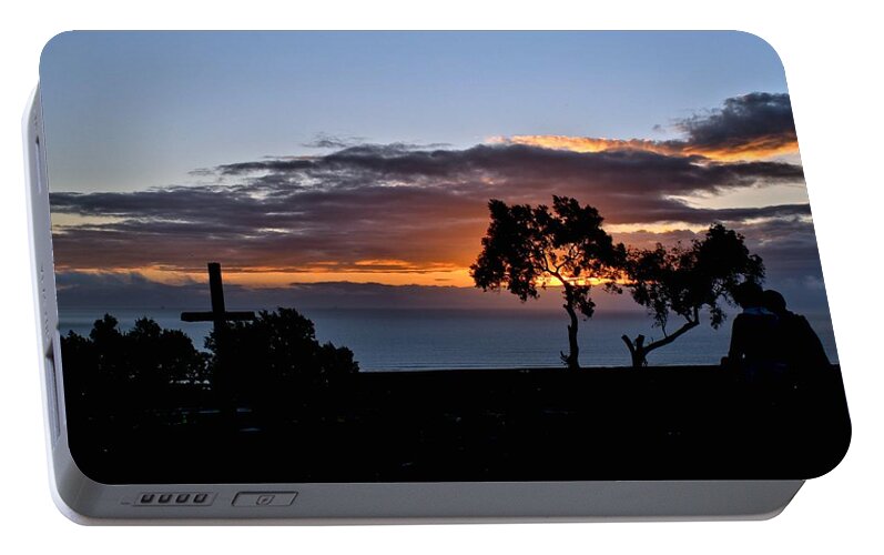 Romance Portable Battery Charger featuring the photograph Couple by Michael Gordon