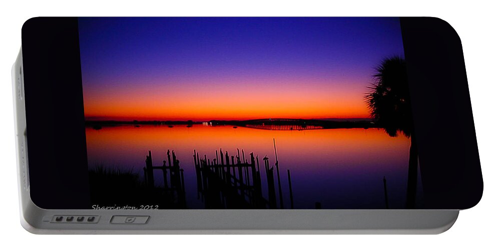Pier Portable Battery Charger featuring the photograph Crack of Dawn by Shannon Harrington