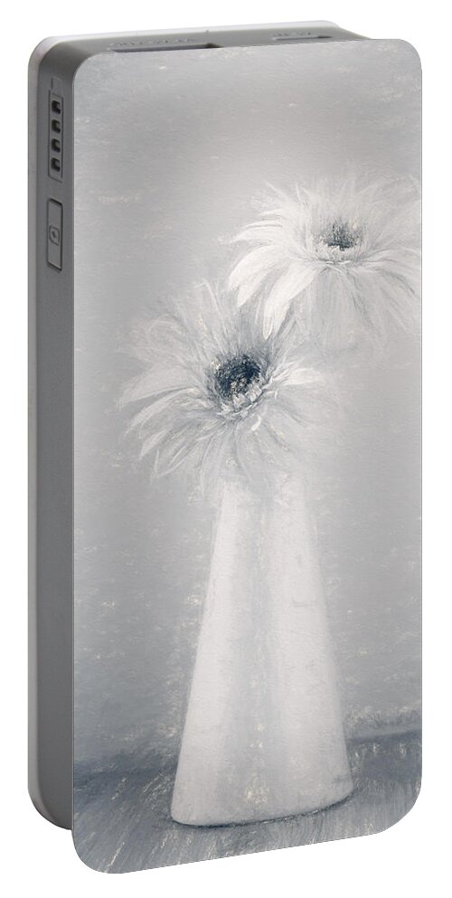 Gerbera Daisy Portable Battery Charger featuring the photograph Daisy Love by Kim Hojnacki