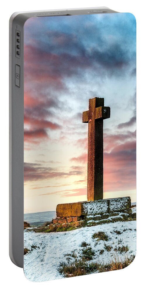Ana Cross Portable Battery Charger featuring the photograph Winter Dawn at Ana Cross by Richard Burdon