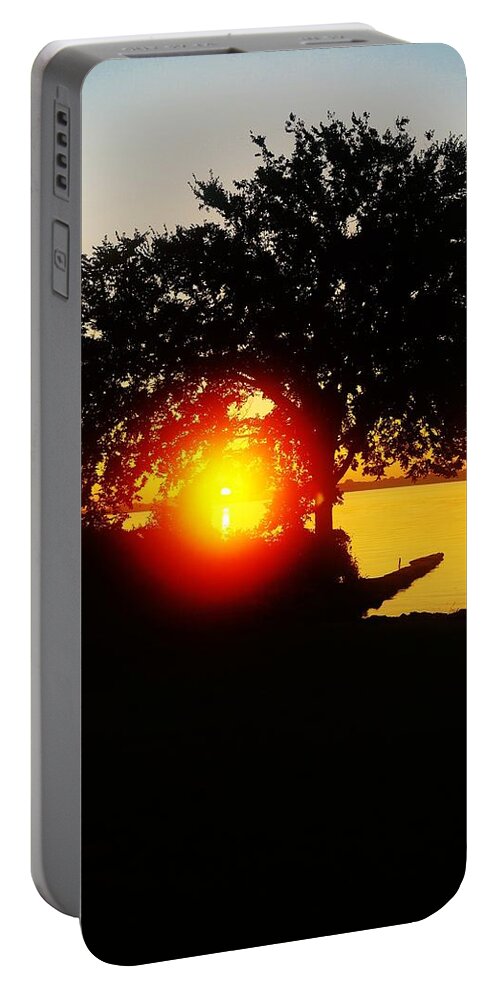 Sunrise Portable Battery Charger featuring the photograph Dawn tween The Trees by Daniel Thompson