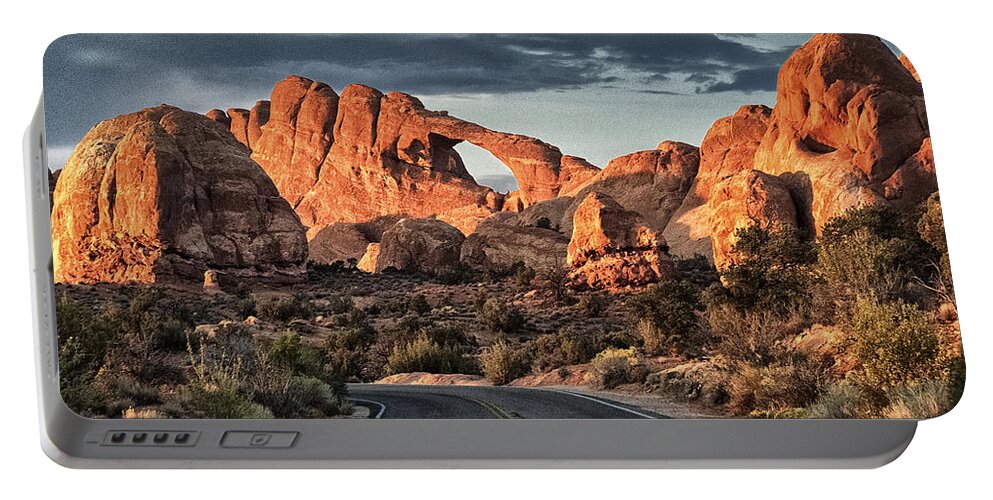 Utah Portable Battery Charger featuring the photograph Desert Sundown by Robert Fawcett
