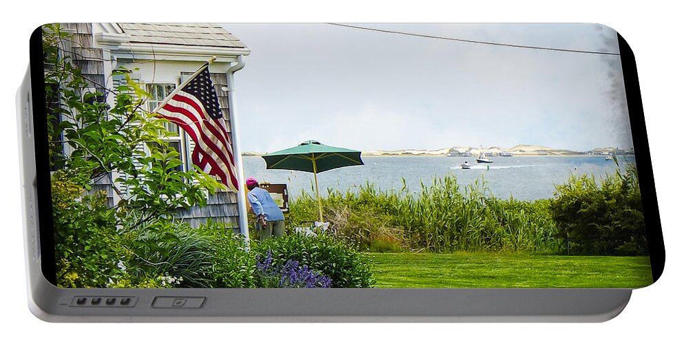 En Plein Air Portable Battery Charger featuring the photograph En Plein Air with Flag by Frank Winters