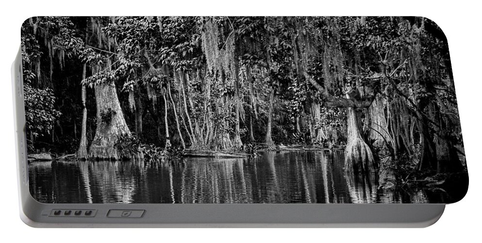 Christopher Holmes Photography Portable Battery Charger featuring the photograph Florida Naturally 2 - BW by Christopher Holmes