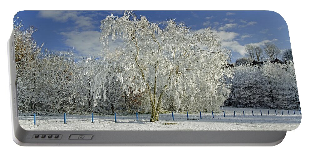 Burton On Trent Portable Battery Charger featuring the photograph Frosted Trees - Newton Road Park by Rod Johnson