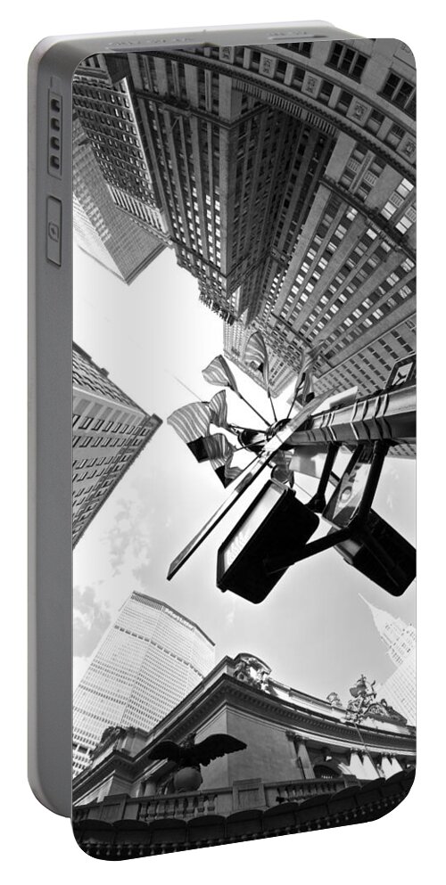 New York Portable Battery Charger featuring the photograph Grand Central America by Paul Watkins
