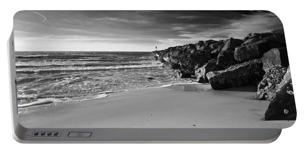 Cape May Portable Battery Charger featuring the photograph Higbee Beach b/w by Jennifer Ancker