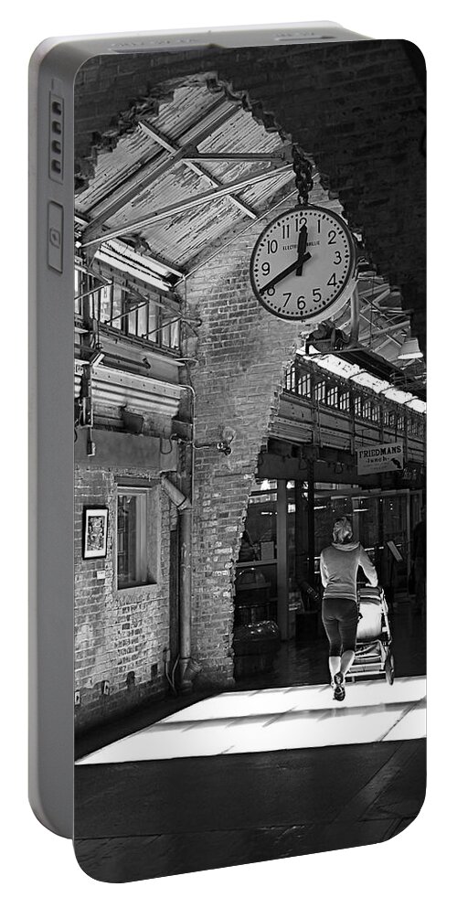 New York City Portable Battery Charger featuring the photograph Lunchtime at Chelsea Market by Rona Black