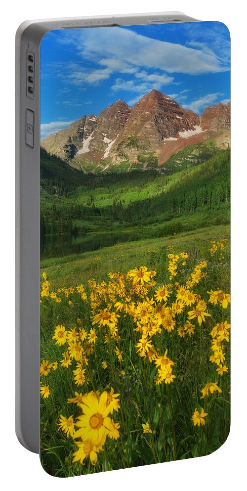 Colorado Landscapes Portable Battery Charger featuring the photograph Maroon Summer by Darren White