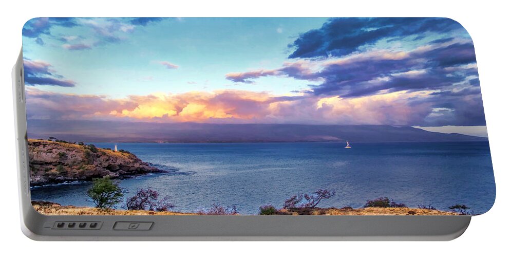 Hawaii Portable Battery Charger featuring the photograph McGregor Point 1 by Dawn Eshelman