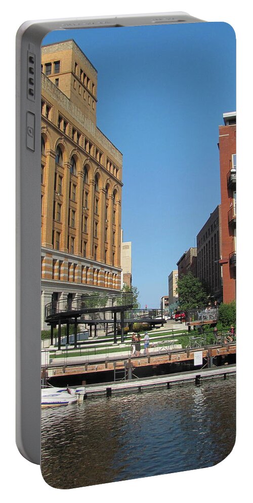 Milwaukee Portable Battery Charger featuring the photograph Milwaukee River Architecture 5 by Anita Burgermeister