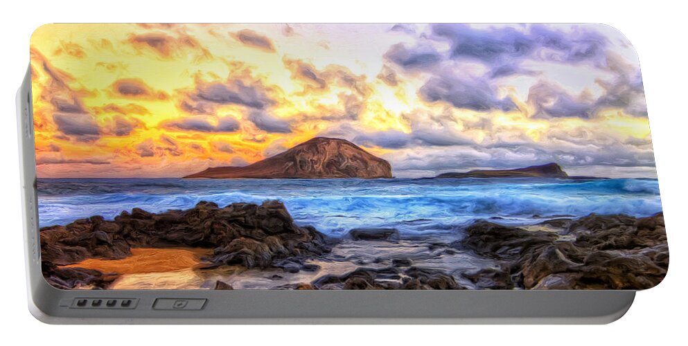 Morning Portable Battery Charger featuring the painting Morning at Makapuu by Dominic Piperata