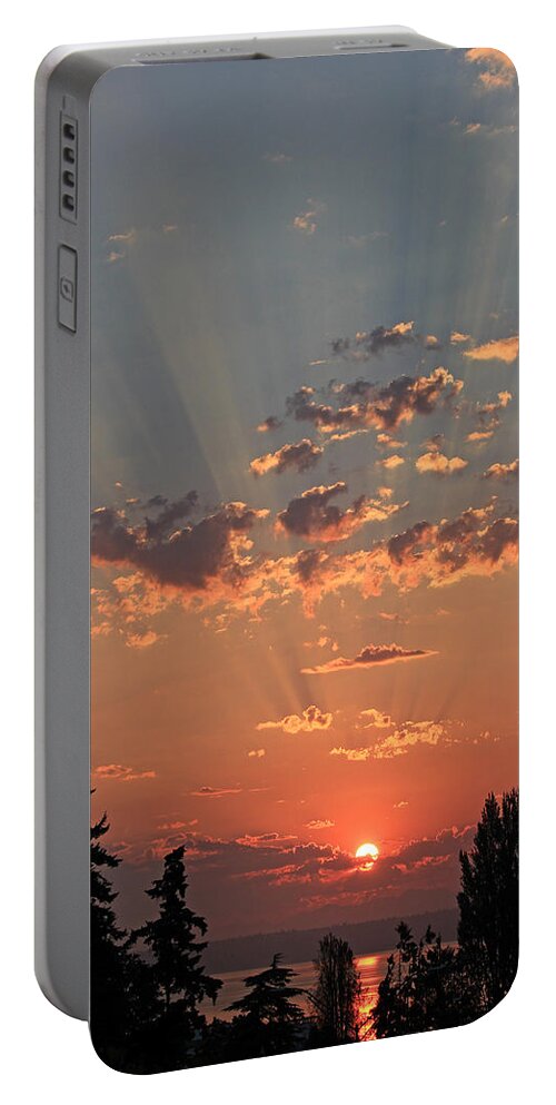 Sunrise Portable Battery Charger featuring the photograph Morning Rays by E Faithe Lester