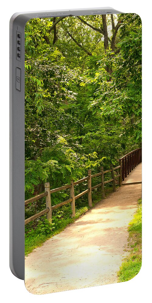 Mount Vernon Portable Battery Charger featuring the photograph Mount Vernon Path by Paul Mangold