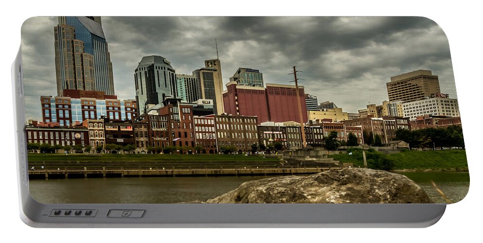 Cumberland Portable Battery Charger featuring the photograph Nashville Tennessee by Ron Pate