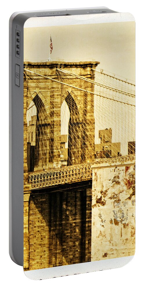 Brooklyn Bridge Portable Battery Charger featuring the photograph Old Brooklyn Bridge by Frank Winters