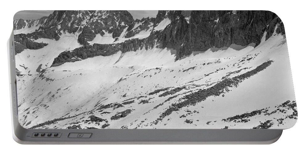 Palisade Peaks Portable Battery Charger featuring the photograph 406429-Palisade Peaks seen from Glacier Notch by Ed Cooper Photography