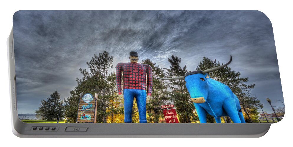 Paul Bunyan Portable Battery Charger featuring the photograph Paul Bunyan and Babe the Blue Ox in Bemidji by Shawn Everhart
