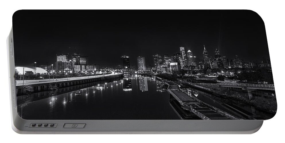 Landscape Portable Battery Charger featuring the photograph Philadelphia Skyline by Rob Dietrich