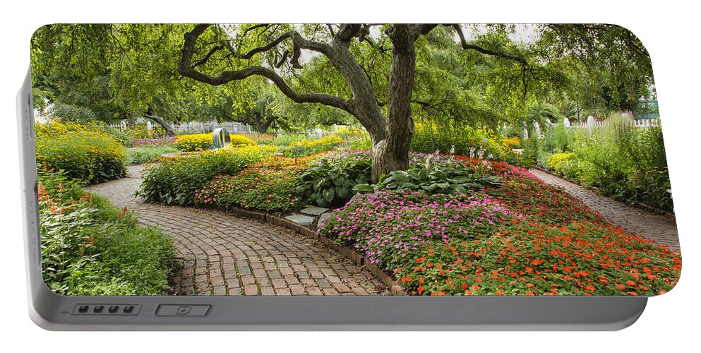 New Guinea Impatiens Portable Battery Charger featuring the photograph Prescott Park - Portsmouth New Hampshire by Erin Paul Donovan