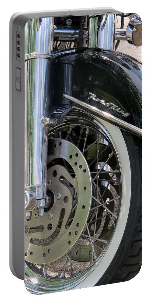 Harley Davidson Portable Battery Charger featuring the photograph Road King by Kay Novy