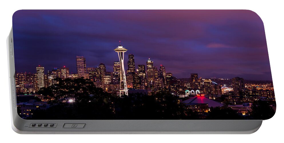 Seattle Portable Battery Charger featuring the photograph Seattle Night by Chad Dutson