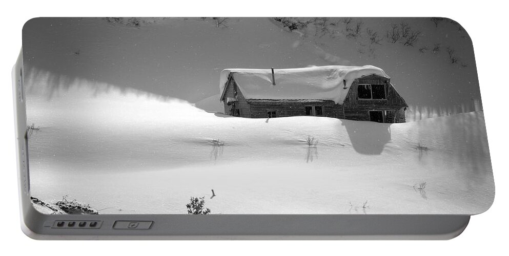 Snow Portable Battery Charger featuring the photograph Snowbound by Ron White