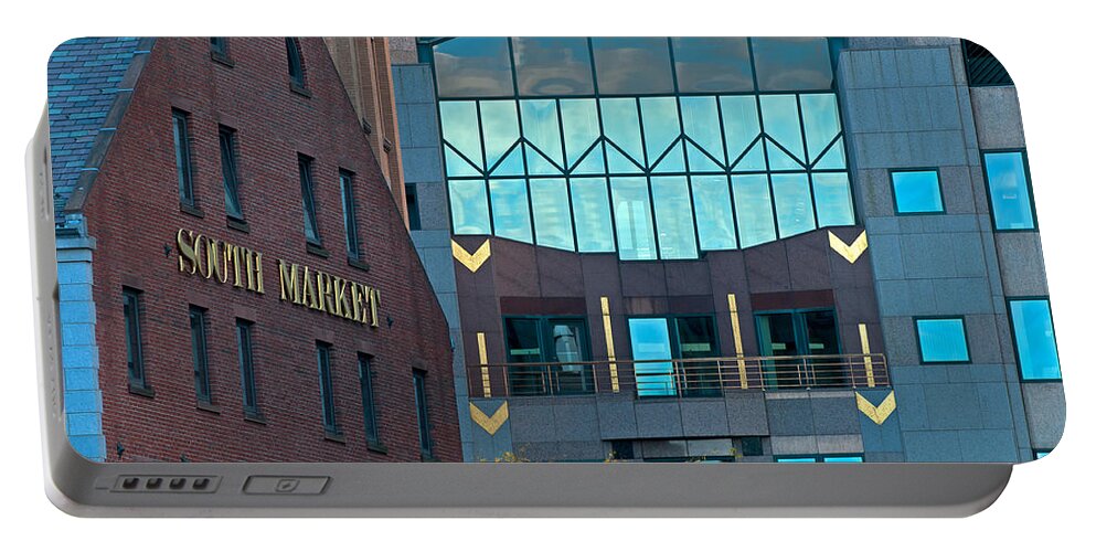 Boston Portable Battery Charger featuring the photograph South Market by Paul Mangold