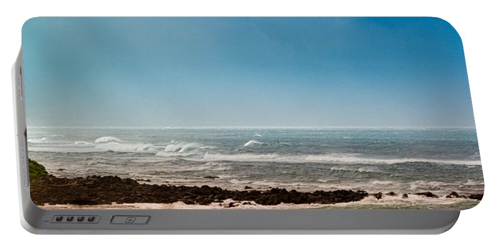 Hawaii Portable Battery Charger featuring the photograph South Shore Maui Beach House by Lars Lentz