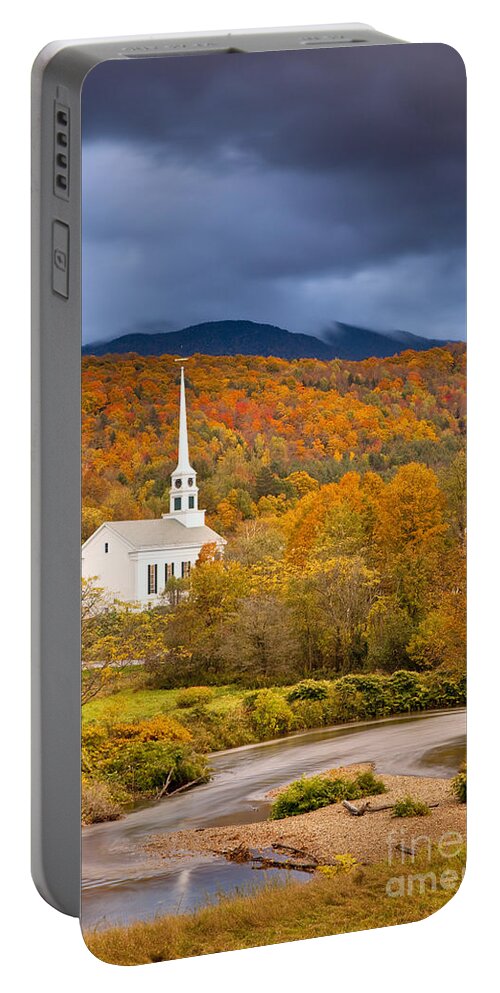 Autumn Portable Battery Charger featuring the photograph Stowe Church by Brian Jannsen