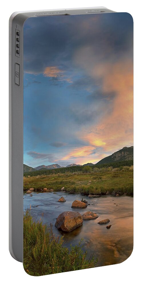 00175151 Portable Battery Charger featuring the photograph Sunset in Moraine Park by Tim Fitzharris